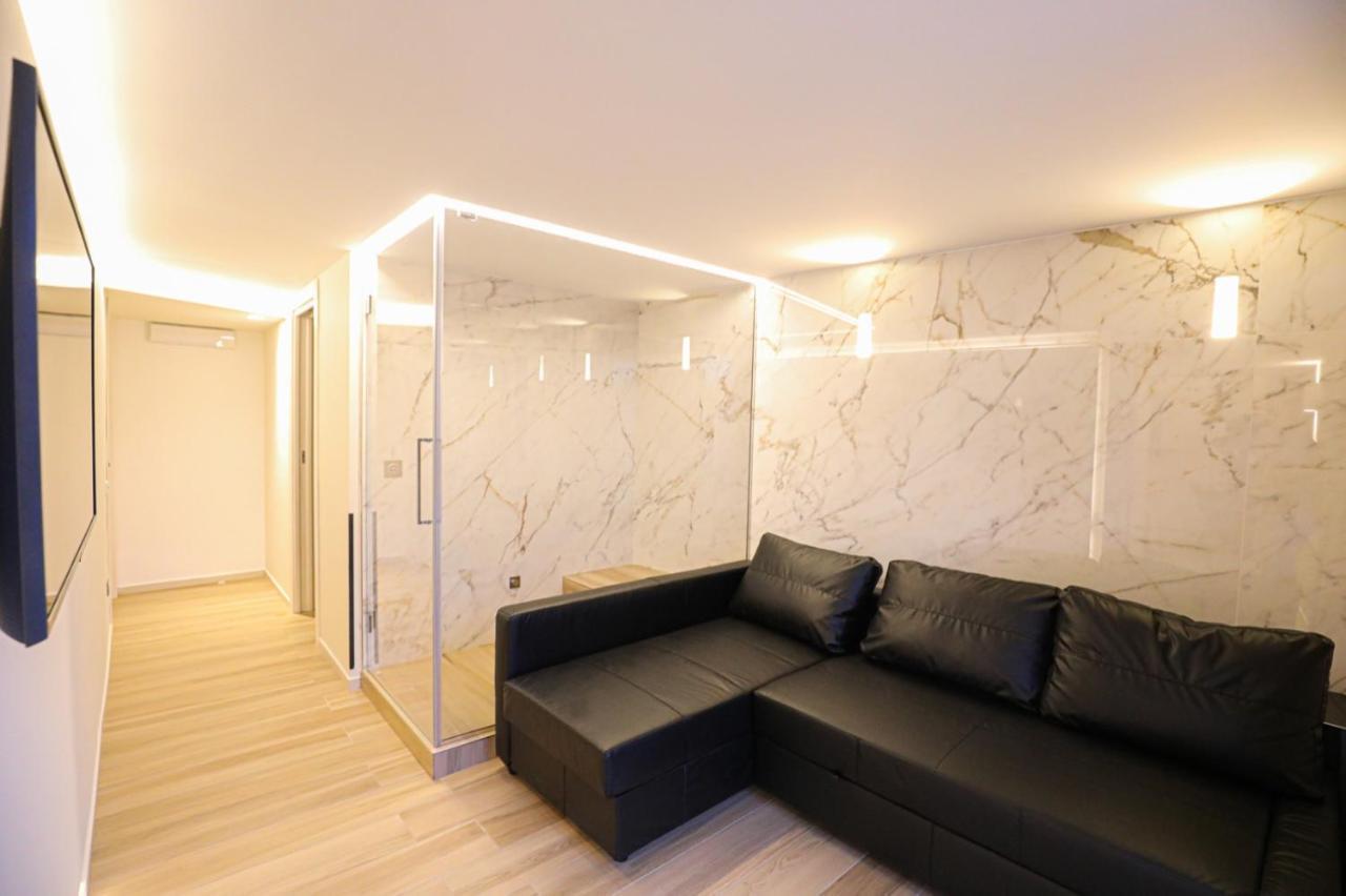 Municipio Luxury Suite Neapel Exteriör bild