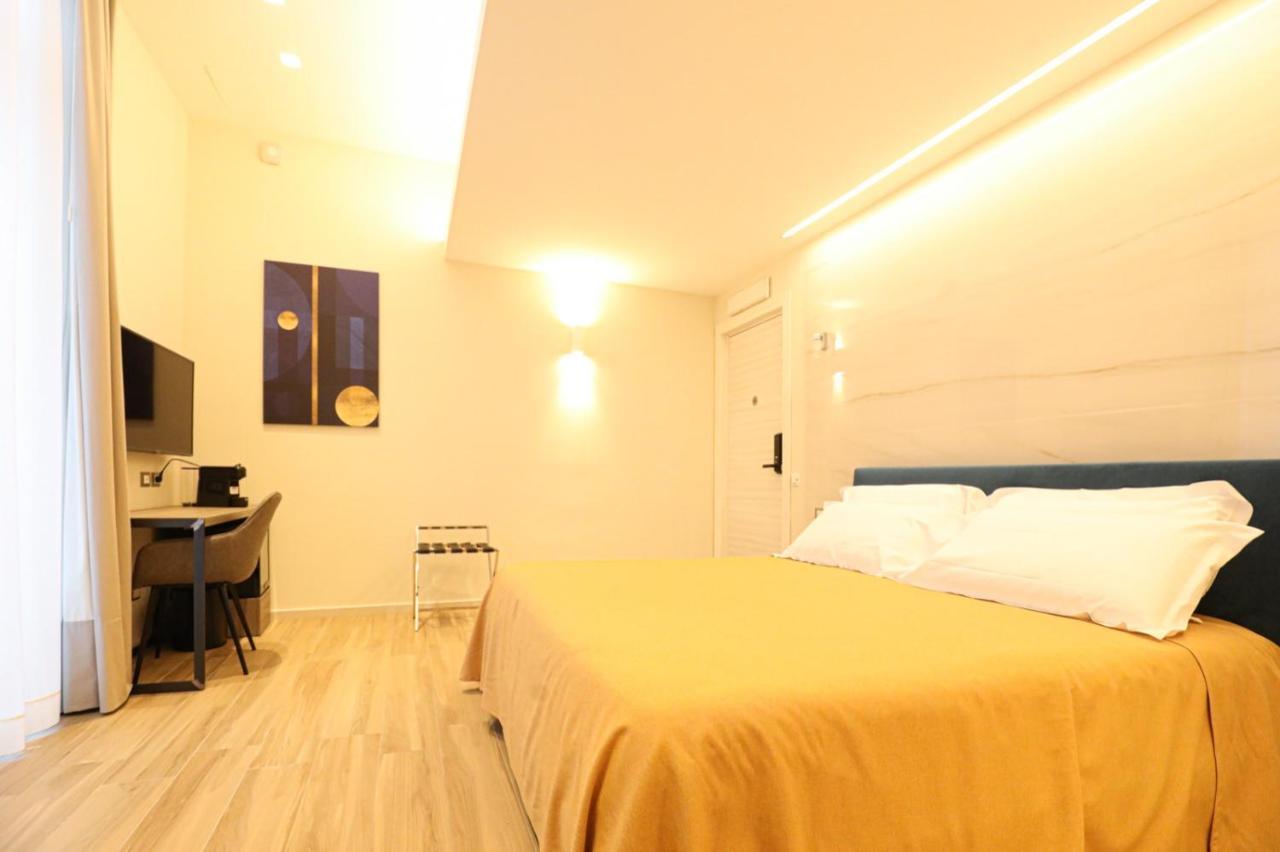 Municipio Luxury Suite Neapel Exteriör bild