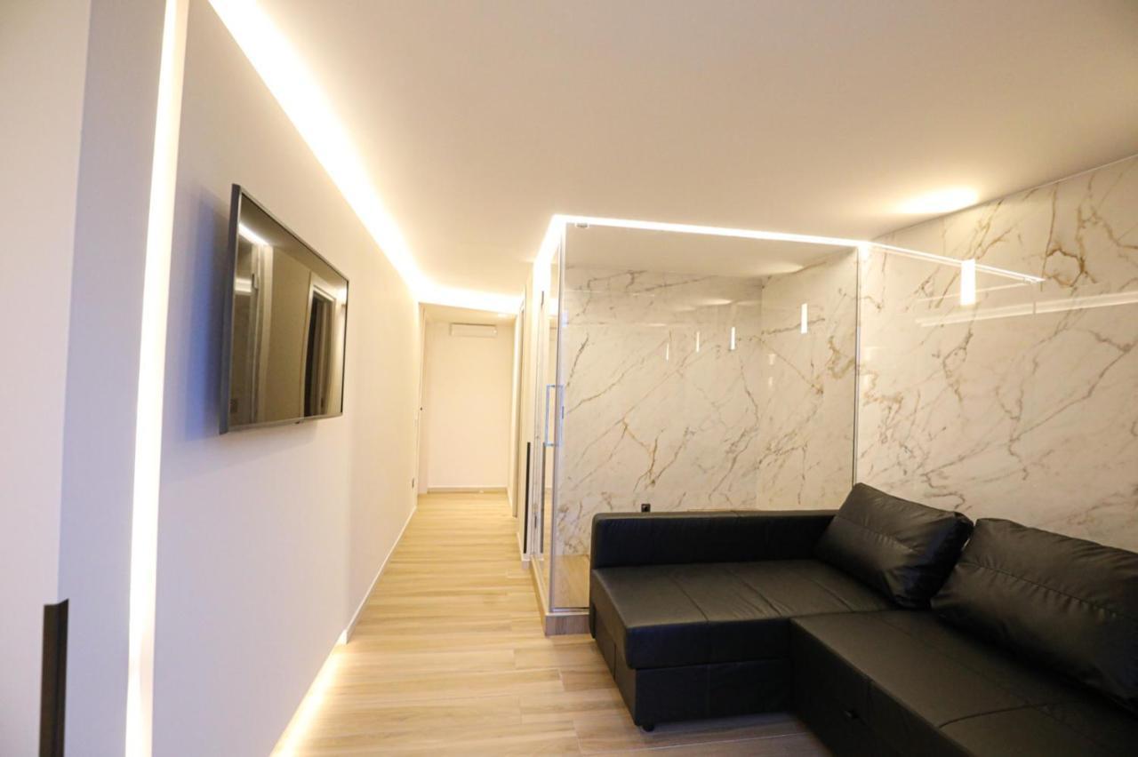 Municipio Luxury Suite Neapel Exteriör bild