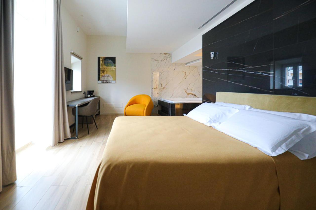 Municipio Luxury Suite Neapel Exteriör bild
